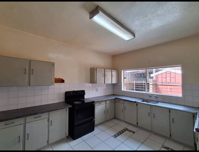 3 BEDROOM DUPLEX FOR SALE IN STILFONTEIN EXT 3